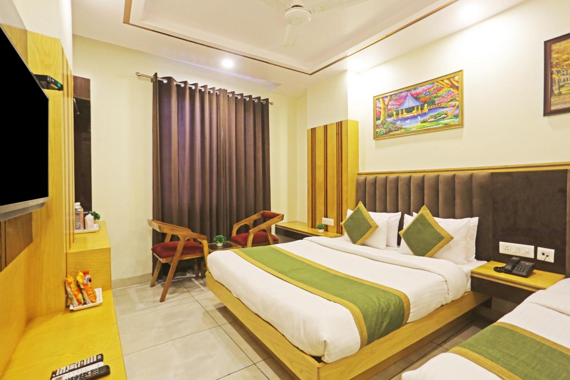 Hotel Aman Imperial Just A Minute Away From New Delhi Railway Station And Connaught Place 外观 照片