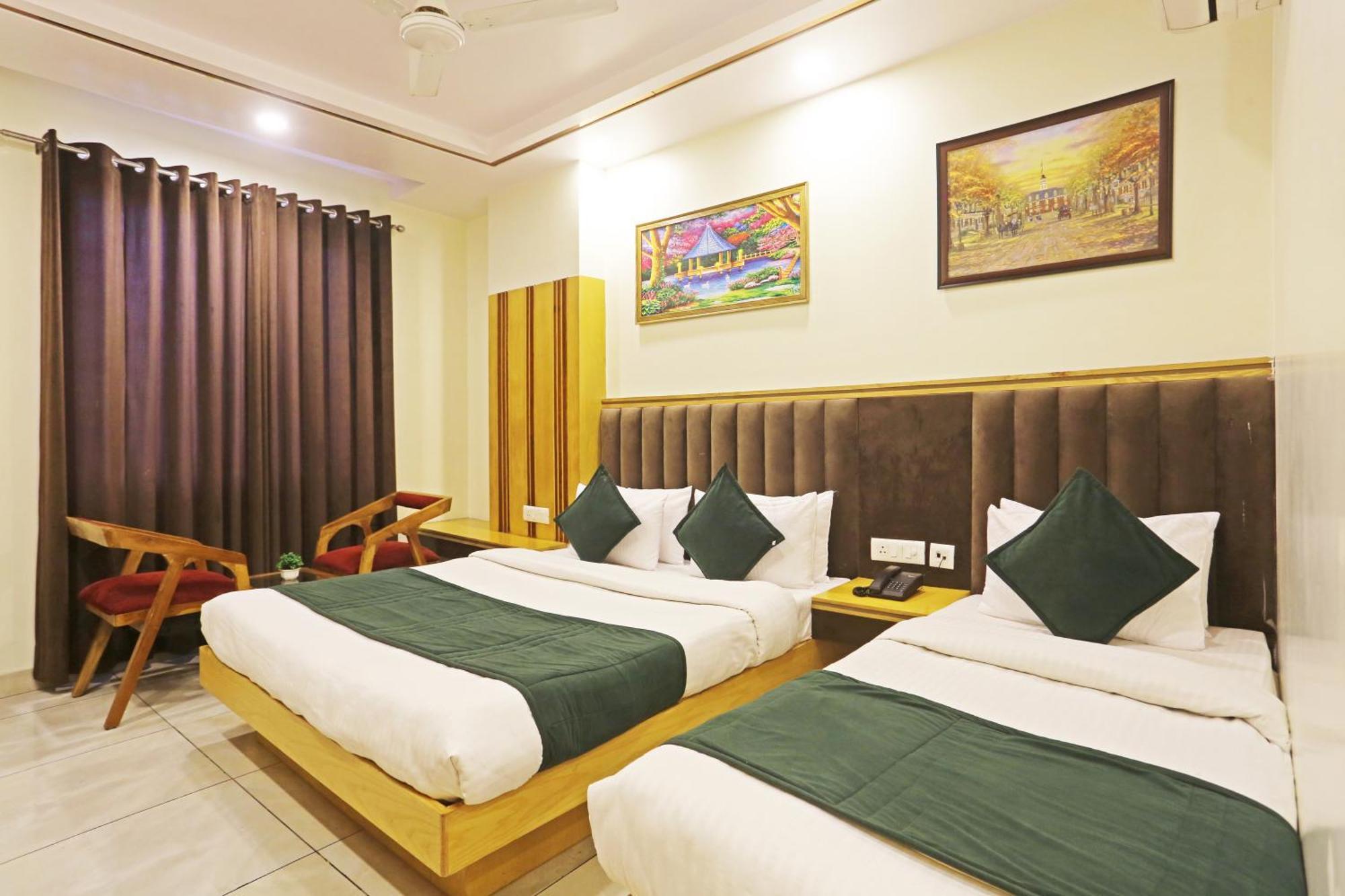 Hotel Aman Imperial Just A Minute Away From New Delhi Railway Station And Connaught Place 外观 照片