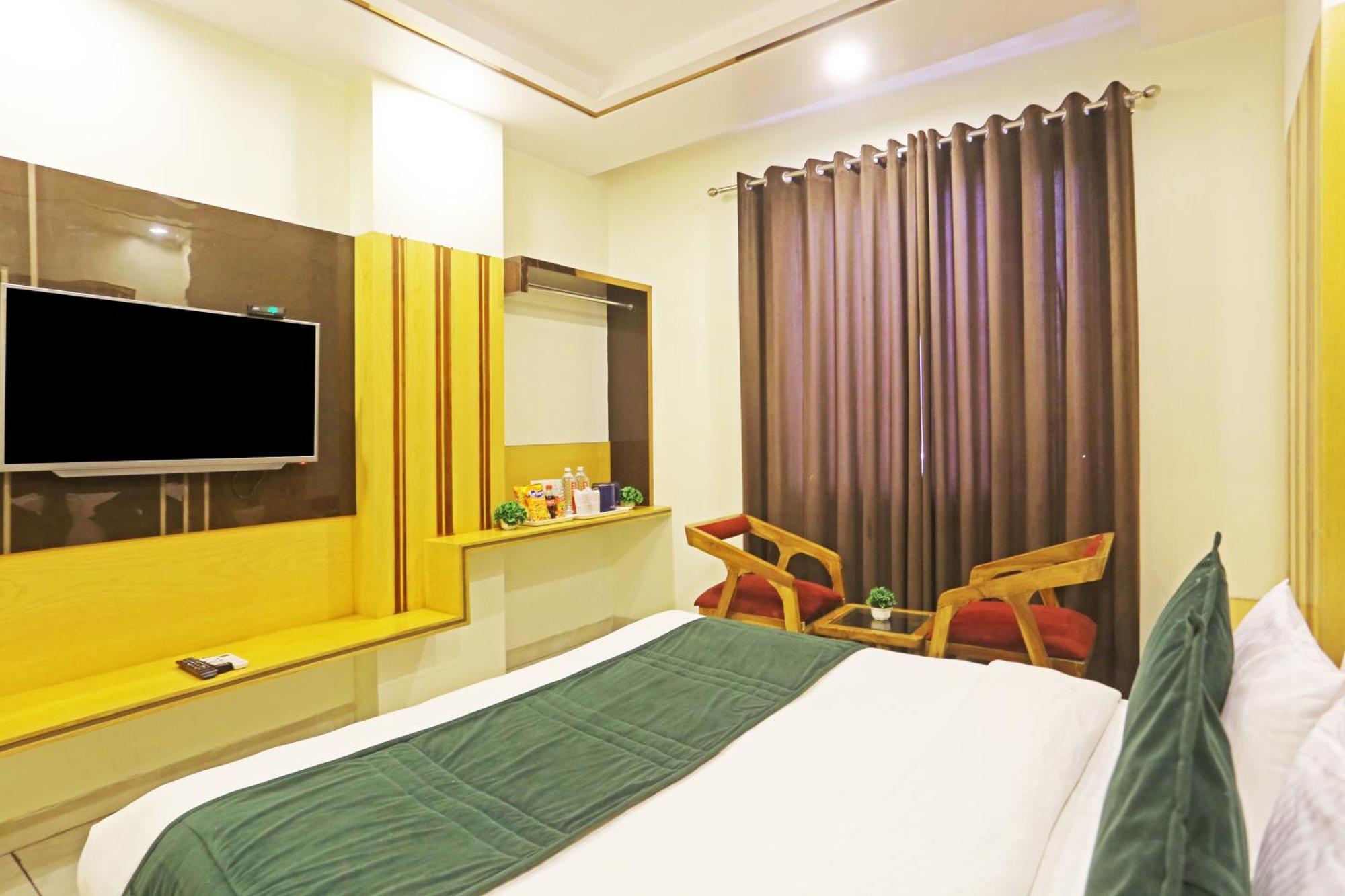 Hotel Aman Imperial Just A Minute Away From New Delhi Railway Station And Connaught Place 外观 照片