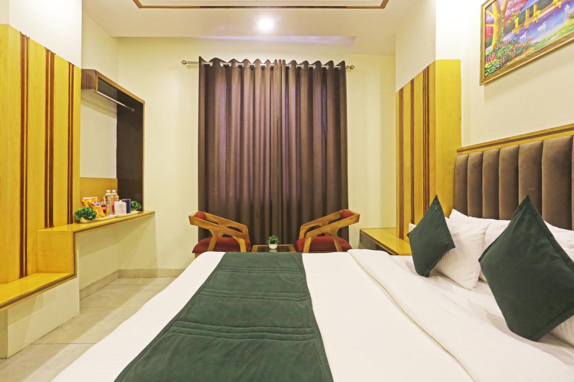 Hotel Aman Imperial Just A Minute Away From New Delhi Railway Station And Connaught Place 外观 照片