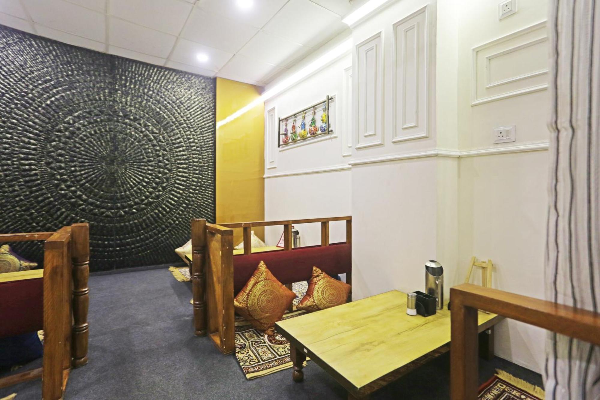 Hotel Aman Imperial Just A Minute Away From New Delhi Railway Station And Connaught Place 外观 照片