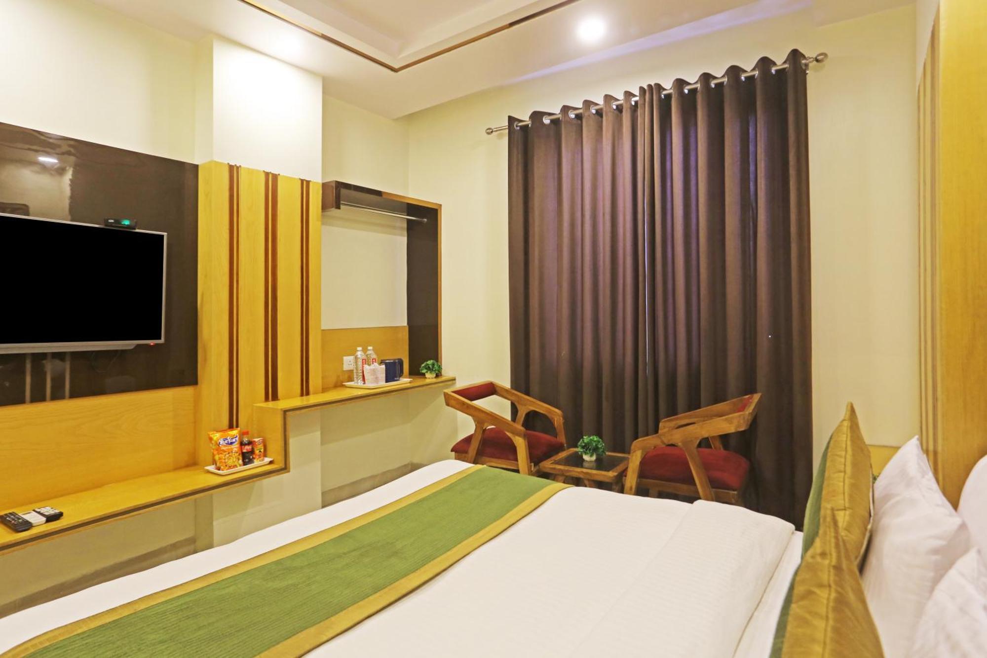 Hotel Aman Imperial Just A Minute Away From New Delhi Railway Station And Connaught Place 外观 照片