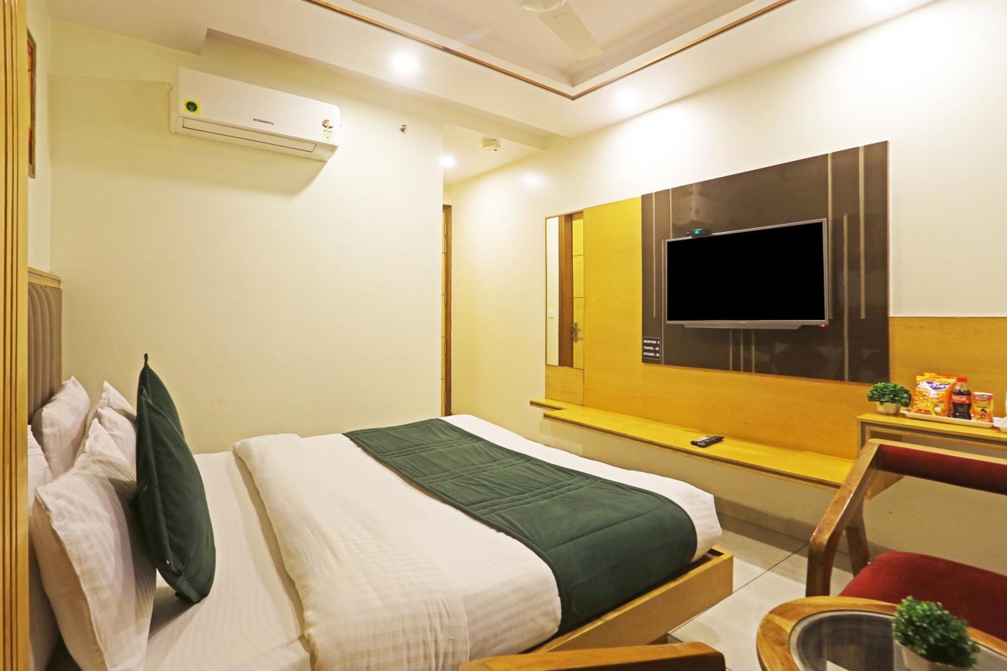 Hotel Aman Imperial Just A Minute Away From New Delhi Railway Station And Connaught Place 外观 照片
